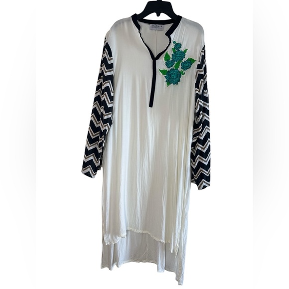 Maria B Cotton Tunic Top Size L
Elegant long cotton tunic - Picture 2 of 9